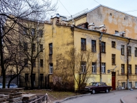 Vasilieostrovsky district, 18-ya liniya v.o. st, 房屋 13Б. 公寓楼