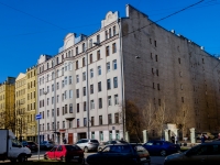 Vasilieostrovsky district, st 18-ya liniya v.o., house 19. Apartment house