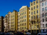 Vasilieostrovsky district, st 18-ya liniya v.o., house 21. Apartment house