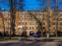 Vasilieostrovsky district, 18-ya liniya v.o. st, 房屋 37. 公寓楼