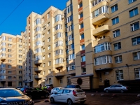 Vasilieostrovsky district, 18-ya liniya v.o. st, 房屋 45. 公寓楼