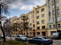 Vasilieostrovsky district, st 15-ya liniya v.o., house 18-20. Apartment house