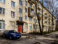 Vasilieostrovsky district, Shevchenko st, house 30. Apartment house