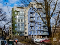 Vasilieostrovsky district, st 13-ya liniya v.o., house 54. Apartment house