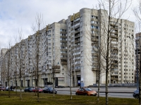 Vasilieostrovsky district, Morskaya embankment, 房屋 17 к.1. 公寓楼