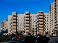 Vasilieostrovsky district, Nakhimov st, 房屋 9. 公寓楼