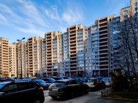 Vasilieostrovsky district, Nakhimov st, 房屋 11. 公寓楼