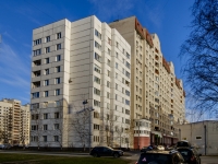 Vasilieostrovsky district, Nakhimov st, house 11. Apartment house