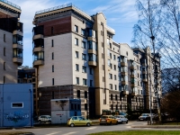 Vasilieostrovsky district, Nakhimov st, 房屋 15. 公寓楼