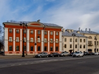 Vasilieostrovsky district,  , house 43. Apartment house