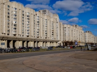 Vasilieostrovsky district, Novosmolenskaya embankment, 房屋 1. 公寓楼