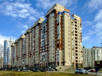 Vasilieostrovsky district,  , 房屋 5. 公寓楼