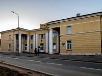Vasilieostrovsky district,  , 房屋 19. 多功能建筑