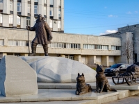 Vasilieostrovsky district, 纪念碑 Памятник полярникам , 纪念碑 Памятник полярникам