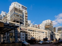 Vasilieostrovsky district,  , 房屋 32 к.3. 公寓楼