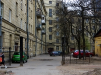 Vyiborgsky district, A. Matrosov st, 房屋 9. 公寓楼