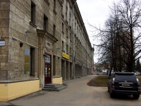 Vyiborgsky district,  , 房屋 76. 公寓楼
