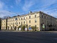 neighbour house: avenue. Engels, house 58. Apartment house