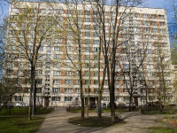 neighbour house: avenue. Engels, house 69. Apartment house