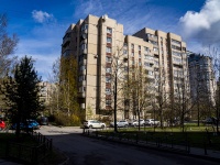 Vyiborgsky district, Engels avenue, 房屋 128. 公寓楼