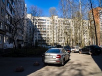 Vyiborgsky district, Engels avenue, 房屋 121 к.1. 公寓楼
