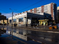 соседний дом: пр-кт. Энгельса, дом 140. станция метро "Проспект Просвещения"