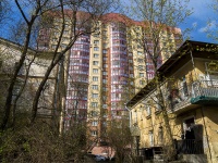 Выборгский район, Ярославский проспект, дом 14. многоквартирный дом
