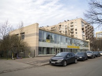 соседний дом: пр-кт. Тореза, дом 46. магазин