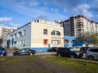 Выборгский район, Выборгское шоссе, дом 33. торговый центр