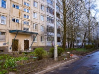 Выборгский район, улица Есенина, дом 18 к.1. многоквартирный дом