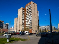 Выборгский район, улица Есенина, дом 30. многоквартирный дом