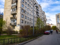 Выборгский район, улица Есенина, дом 32 к.2. многоквартирный дом