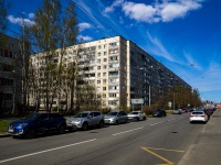 соседний дом: ул. Есенина, дом 40 к.1. многоквартирный дом