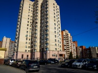Выборгский район, Луначарского проспект, дом 64. многоквартирный дом
