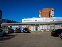 Выборгский район, Луначарского проспект, дом 60 к.1. торговый центр
