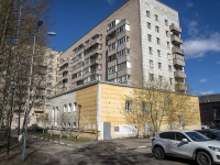 Выборгский район, Художников проспект, дом 9 к.1. многоквартирный дом