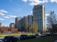 Vyiborgsky district, Hudozhnikov avenue, house 10 к.1. Apartment house