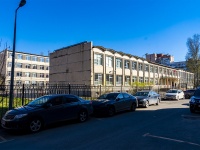 соседний дом: пр-кт. Художников, дом 24 к.2. школа Средняя общеобразовательная школа №120 Выборгского района