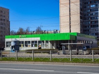 Выборгский район, супермаркет "Пятёрочка", Художников проспект, дом 32