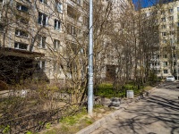 Vyiborgsky district, Hudozhnikov avenue, house 41. Apartment house
