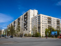 соседний дом: ул. Композиторов, дом 1 к.1. многоквартирный дом