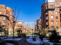 Выборгский район, улица Композиторов, дом 10. многоквартирный дом