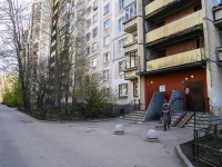 Выборгский район, улица Композиторов, дом 15. многоквартирный дом