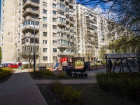 Выборгский район, улица Композиторов, дом 17. многоквартирный дом