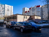 соседний дом: ул. Хошимина, дом 7 к.2. офисное здание