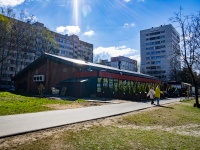 Выборгский район, супермаркет "Семишагофф", улица Руднева, дом 1 к.2
