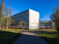 соседний дом: ул. Руднева, дом 23. школа Средняя общеобразовательная школа № 103 с углубленным изучением математики Выборгского района Санкт-Петербурга