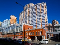 соседний дом: ул. Кустодиева, дом 5 к.1 СТР 1. Жилой комплекс "Байрон"