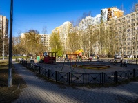 Выборгский район, улица Кустодиева, дом 12. многоквартирный дом