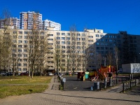 Выборгский район, улица Кустодиева, дом 12. многоквартирный дом